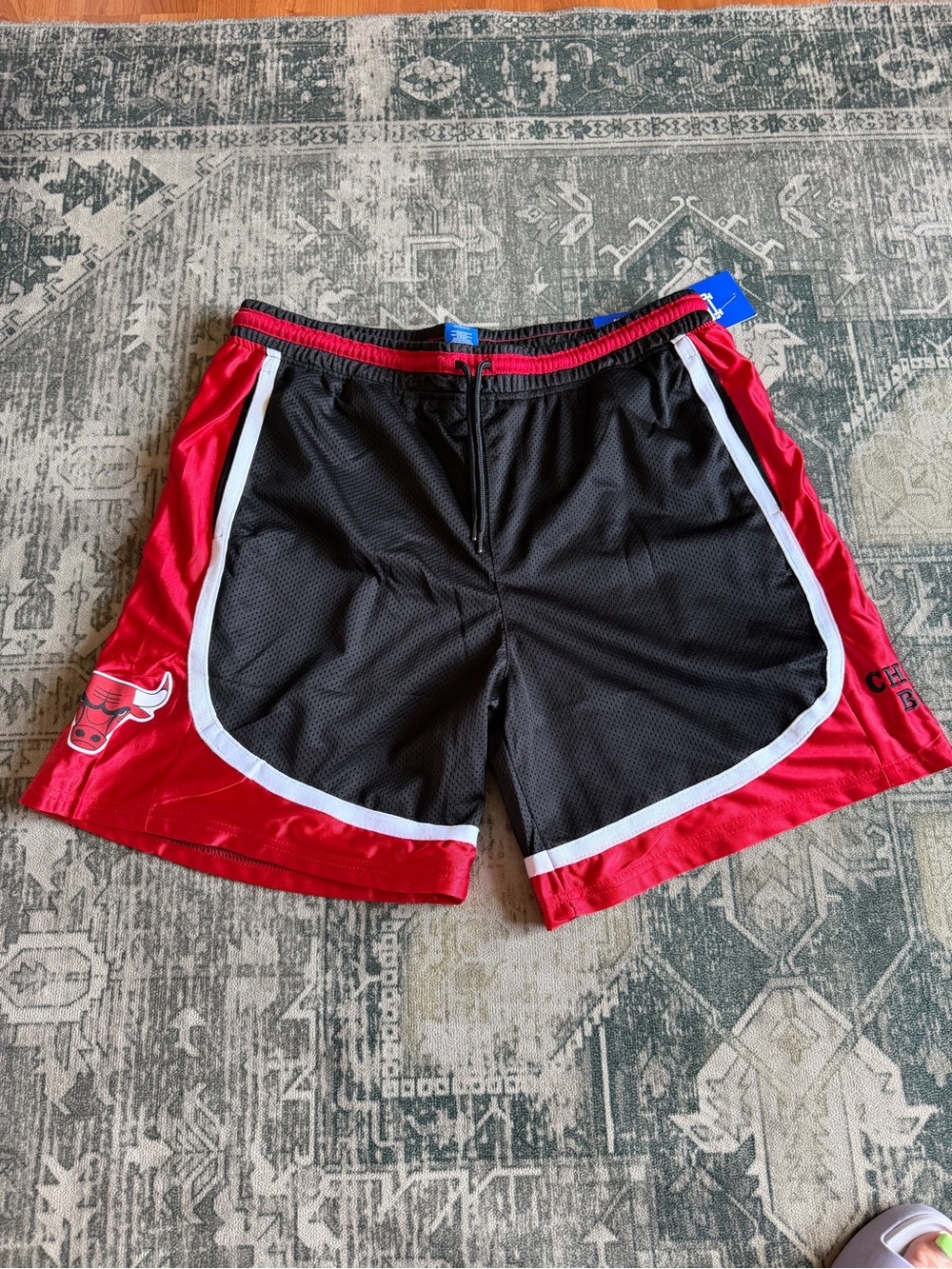 Ultra Game NBA Chicago Bulls Air Mesh Basketball Shorts. Size XL